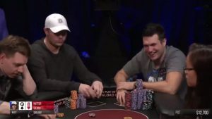 [VIDEO] Doug Polk, che fai? Gioca ubriaco e perde $320.000 in tre mani!