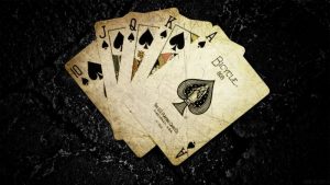 Casinò News: scommette £1 e centra scala reale da £47.000! Donna sbanca tavolo blackjack per $78.000 ma...