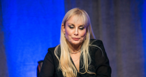 La finanza, la malattia, il poker: chi è Lauren Roberts, la donna che gioca (e folda) 'come un uomo'