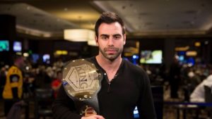 Olivier Busquet re degli heads-up: batte Tonkaaap, vince King of the Hill II e incassa $200.000