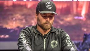 Poker After Dark, che spettacolo! Rick Salomon vince un pot da $926.000, Galfond perde tutto con A-K