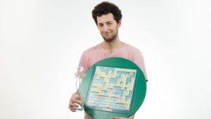 Il nuovo campione del mondo di Scrabble è un poker pro che ha vinto milioni di dollari online