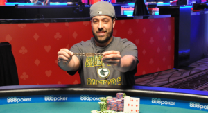 Thomas Pomponio: felicità è vincere 1 milione a poker e tornare a fare il macellaio