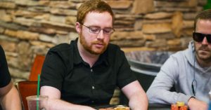 WSOPE: analisi di 3Bet e check-call di Farrell che mandarono in tilt Bujtas