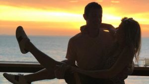 Tom Dwan ricompare a Melbourne, ma niente poker... Su Twitter presenta la sua futura moglie