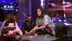 Esfandiari overbetta di $80.000, Jennifer Tilly folda scala e va in tilt