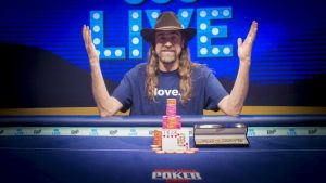 Mondo Poker. Gus Hansen vs. Niki Jedlicka a poker cinese. Selbst aspetta un figlio, WSOP POY cambia, magia Moorman