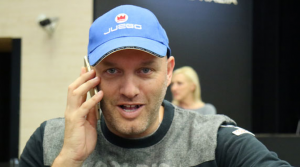 Enrico Mosca, mister 100 bandierine farà il mediatore per il poker: "Felice di dare il mio contributo"