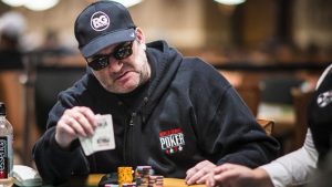 Mike Matusow: scontro pesante con Daniel Negreanu alle WSOP, tra gestacci (foto) e presunti angle shooting