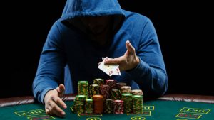 Strategia poker: squeeze, set mining e floating tre mosse fondamentali nell'Hold'em