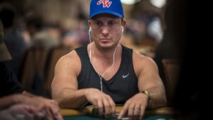 Las Vegas: gambler vince 1,4 milioni al Rio al pai gow poker, Dentale centra numero pieno alla rulla