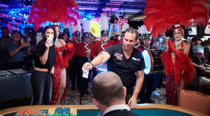 Randall Emmett "sfida" Phil Hellmuth: guarda che ingresso al WSOP Main Event!