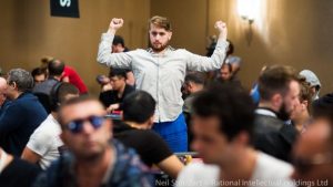 EPT Barcellona Main Event day 1A: comanda  Wilinofsky, Enrico Camosci guida 11 italiani al day 2