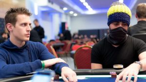 Come controllare i propri tell nel poker seguendo 10 semplici passi