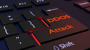 Poker francese UTG: attacco DDoS per Winamax e 6 giocatori vanno in tribunale per la querelle sui bot