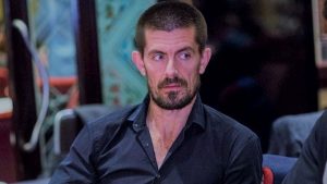 La prima partita high stakes di Gus Hansen: "Sfidai Doyle al Mirage, era il 1995 ed ero un giovane punk"