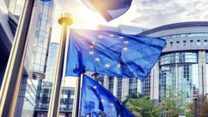 Direttiva UE: "le restrizioni alla pubblicità del gioco devono essere proporzionate". Perché il ban totale è a rischio