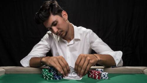 Tre semplici tattiche per vincere a poker contro giocatori mediocri