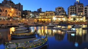 Poker live, rivoluzione a Malta: aumento tassazione al 17,5%, nessuna licenza per i dealer