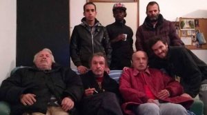 Scommesse, clochard di Rimini vince schedina e regala pranzo di Natale a 50 senzatetto: "tartufo per tutti!"
