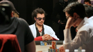 Vincent Secher, colui che sfiorò il final table dell'EPT Montecarlo in accappatoio