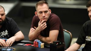 6+ Hold'em strategia: analisi di un bluff di Justin Bonomo