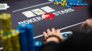 6+ Hold'em strategia, il gioco post-flop: ragionare sui range e sui piatti multi way