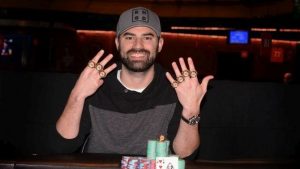 La fortuna irreale di Kyle Cartwright: centra la 6° royal flush in due anni