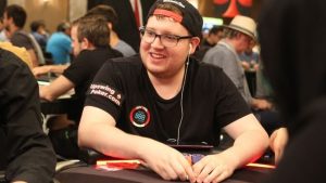 Parker Talbot analizza un call discutibile in un high roller: giusto mettere tutto con 2nd pair e un draw?