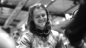 Charlie Carrel leader nel main event a Rozvadov: Romanello cerca la rimonta