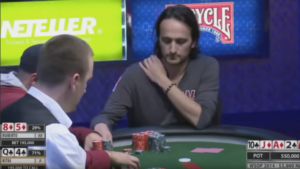 Quando Ruberto ne fece tre al Final Table WSOP e Kitai chiamò al river con Dama Alta