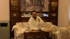 Daniel Negreanu e il suo WSOPE Blog Live: la partenza da casa con la moglie, il viaggio in prima e le mani del torneo
