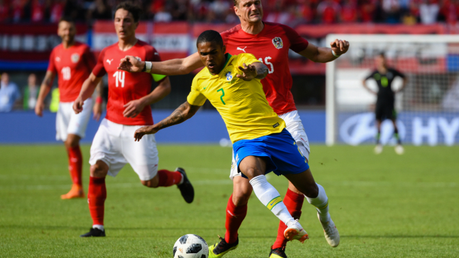 Douglas Costa poker online