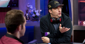 Phil Hellmuth sfiora subito il braccialetto alle WSOP: ecco le sue mani chiave