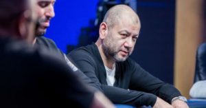 Questa mano mostra perché Rob Yong è invitato a tutte le partite high stakes più alte del mondo