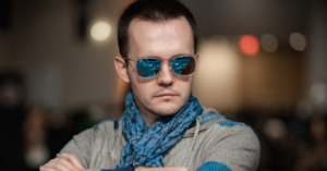 Mikita Badziakouski: " la rivalità intellettuale è una delle chiavi del successo nel poker"