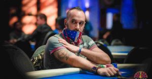 Mario Zwanzleitner, poker player e streamer, trovato morto insieme alla fidanzata: è giallo
