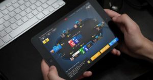 Come installare e utilizzare la App 888Poker su smartphone