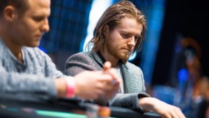 Bluffare un miliardario? Charlie Carrel ci prova, scoprite com'è andata (con il commento di Little)