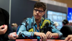 Mustapha Kanit risveglia il poker italiano e l'hold'em torna ad essere un gioco (anche) da bar sport