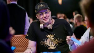 WSOP Record: Phil Hellmuth batte tutti anche quando perde e Negreanu è l'eterno secondo