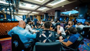 Poker Live: aggrappati a Isaia nel main Millions, altri 8 azzurri avanzano nel Dutch