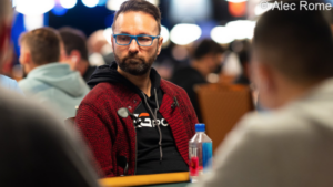 Notte WSOP: Raffibiza passa al Day 3 del Double Stack. Esplode Negreanu!