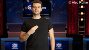 Notte WSOP: Michael Addamo, terzo braccialetto. Ancora assi fatali per Sammartino, di nuovo in bolla!