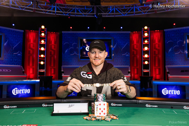Jason Koon (courtesy of Hayley Hochstetler - Pokernews)
