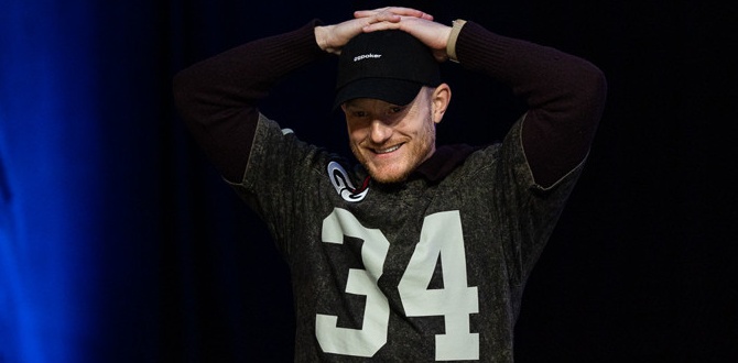 Jason Koon (courtesy of Hayley Hochstetler - Pokernews)