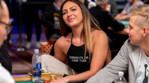 Il caso del giorno: Kelly Minkin accusata in modo ingiusto, il buonsenso prevale alle WSOP per Miss Main Event