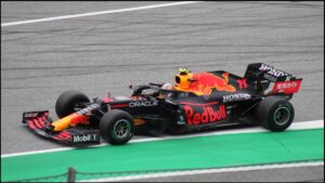 Scommesse Formula Uno: Hamilton favorito in Arabia, ma occhio al giro veloce di Perez @4,5 !