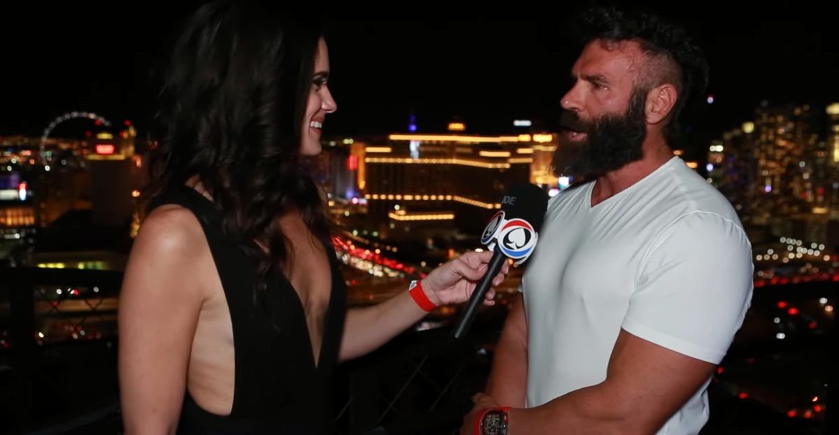 Dan Bilzerian intervistato da Tiffany Michelle (Courtesy PokerNews)