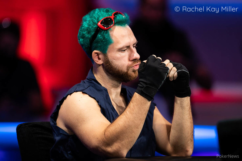 Dan Cates si presentava al final table così(Courtesy of Rachel Kay Miller - PokerNews)